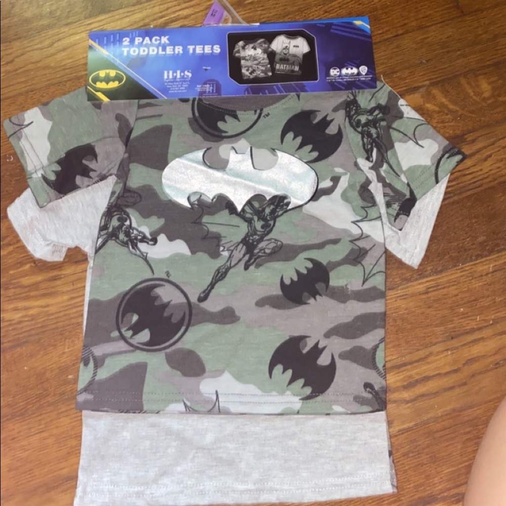 Bat man tee